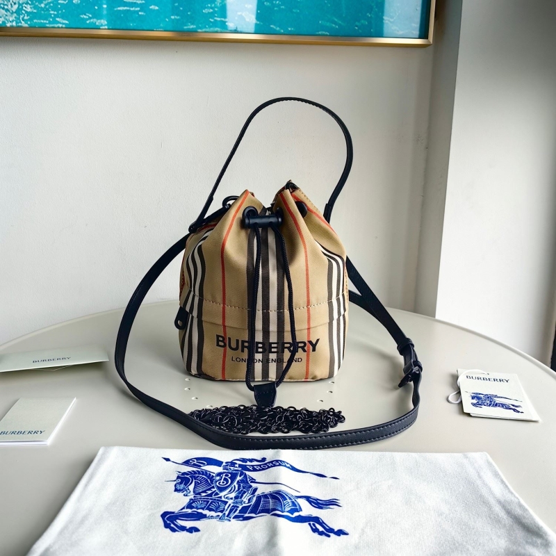 B**rry bucket bags